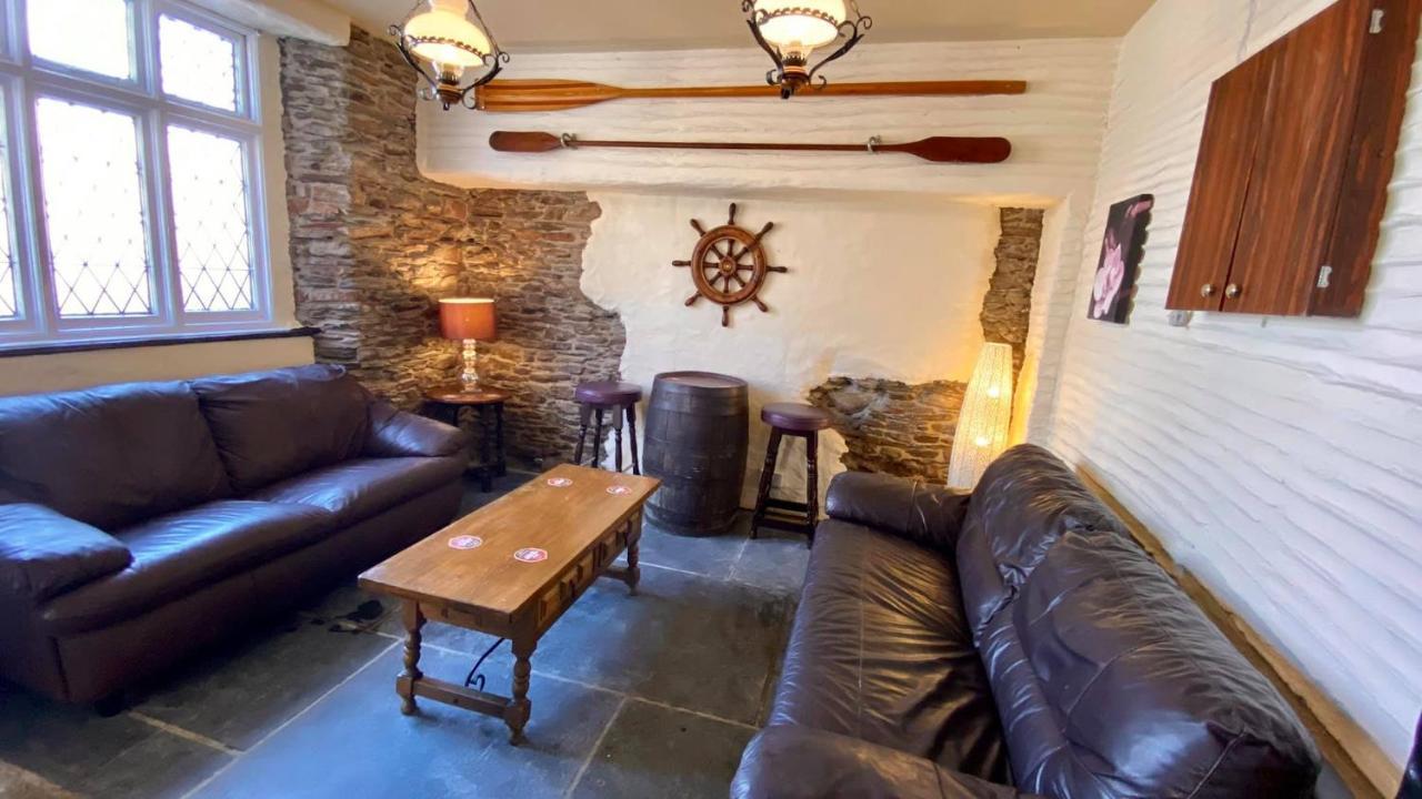 Jolly Sailor Inn Looe Luaran gambar