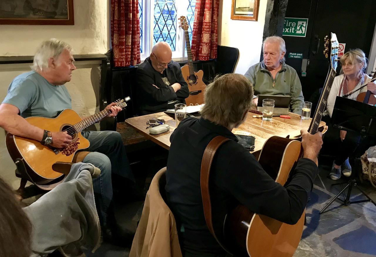 Jolly Sailor Inn Looe Luaran gambar